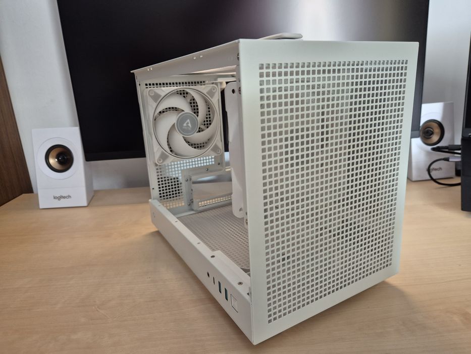Obudowa ITX DeepCool CH160 + 2× Arctic P14 Max PWM