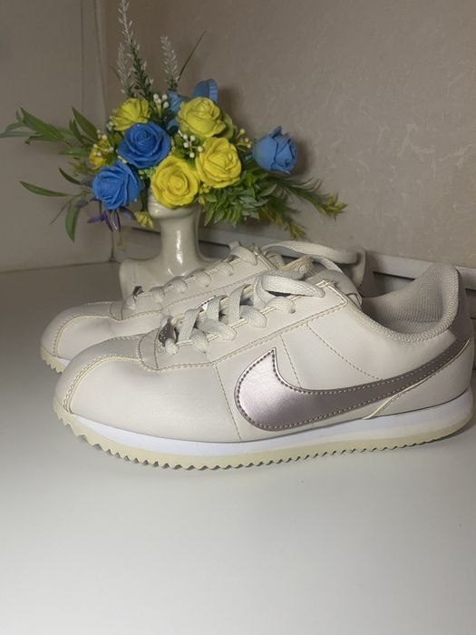 Кросівки Nike Cortez Ivory, оригінали