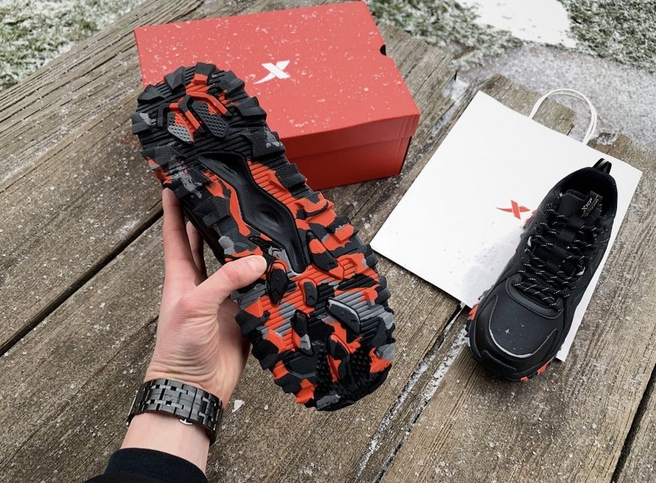 Оригінальні кросівки X-tep