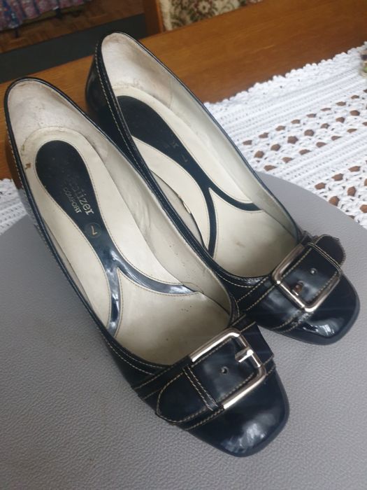 Pantofeleki lakierki 7