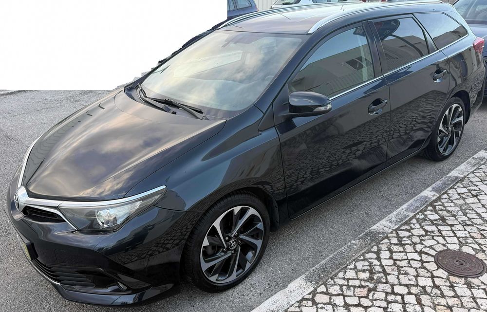 Toyota Auris 1.4 D4D Comfort+Pack Sport — photo 5