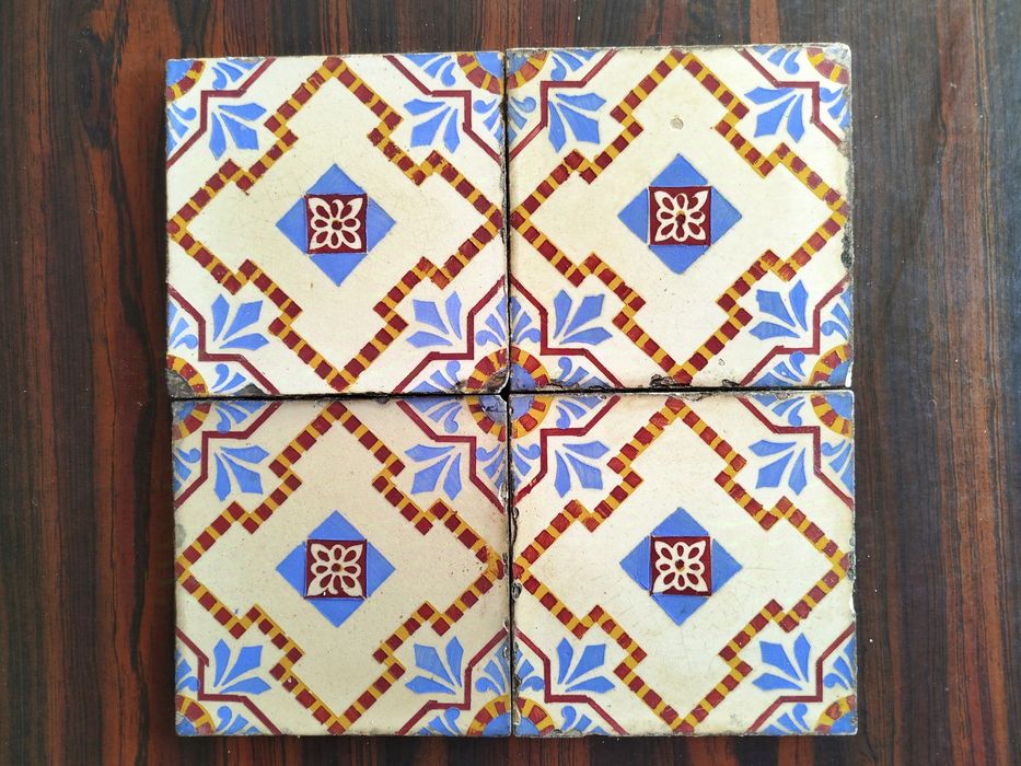 Azulejo Português secular | antigo | tiles | policromo | preço/unidade