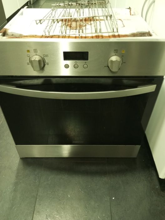 Forno elétrico avariado