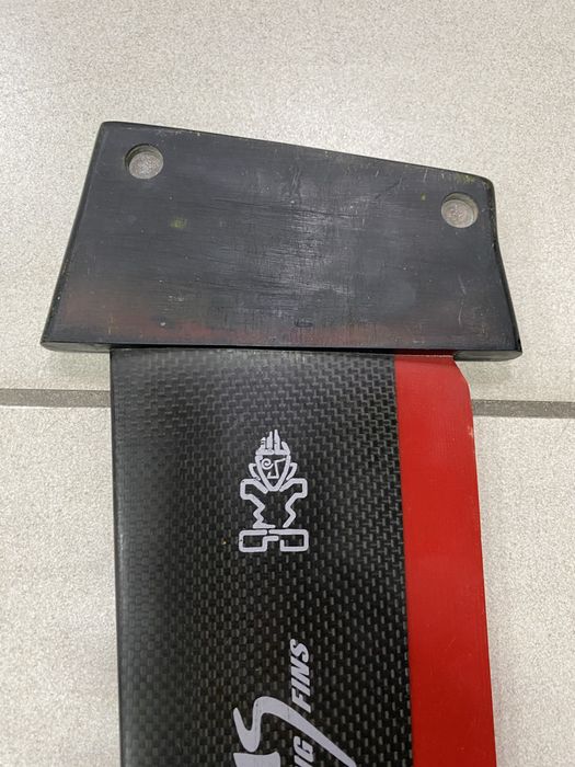 Curtis Carbon 65cm Deep Tuttle Swietny Statecznik Fin