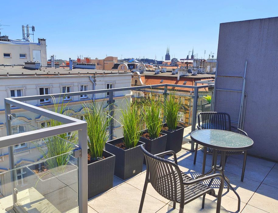 Apartament 2-pokojowy w centrum, ostatnie piętro, ogromny taras
