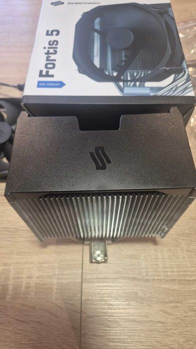 Chłodzenie CPU SilentiumPC Fortis 5 140mm