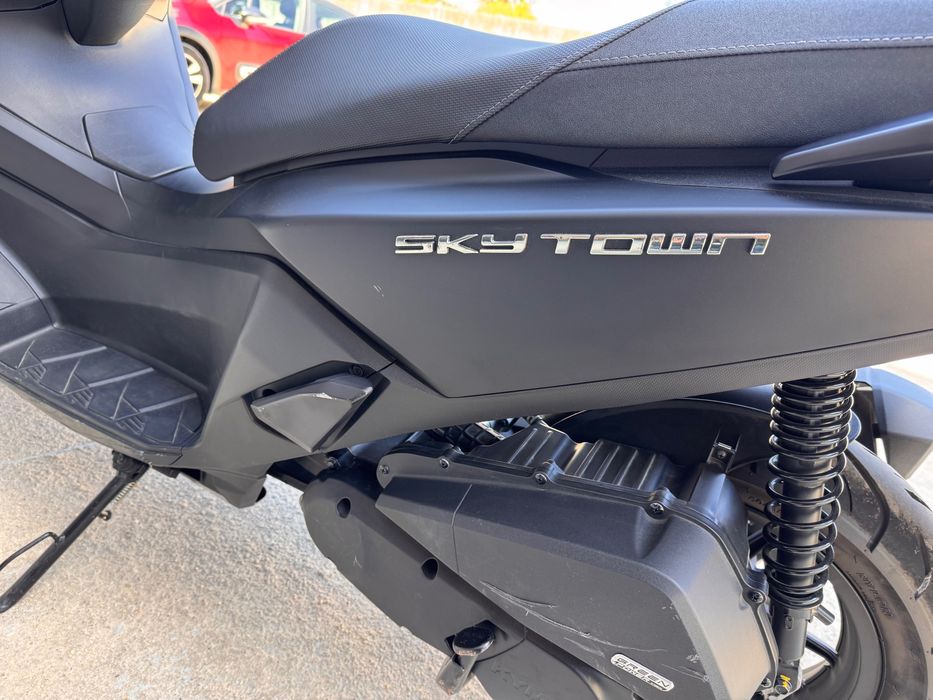 Vendo scooter 125 ou troco p/ uma 125 manual
