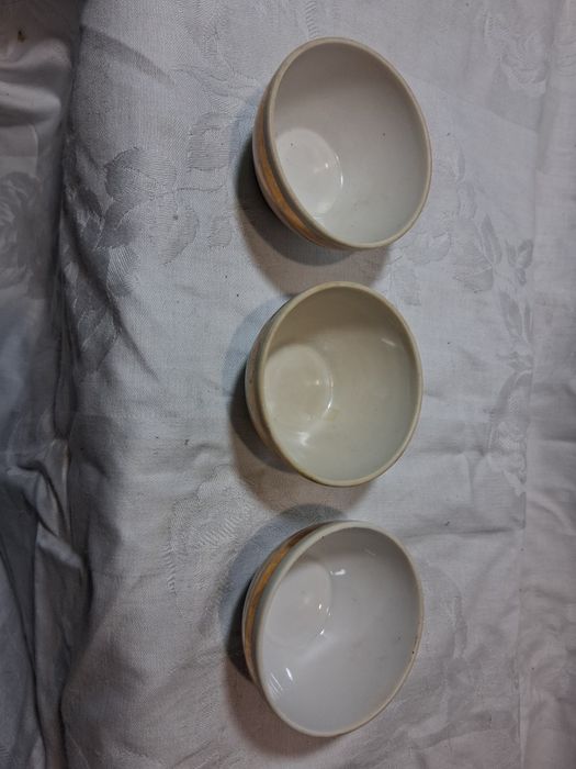 Filiżanki, czarki z japońskiej porcelany
