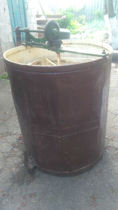 Продам саморобну медогонку