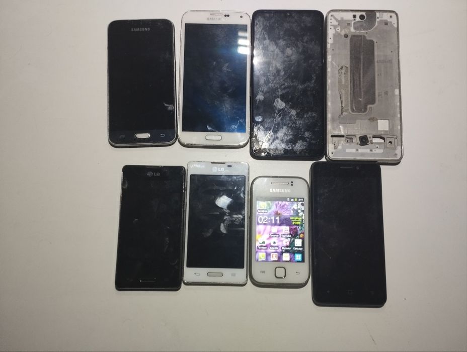 Продам смартфоны на запчасти