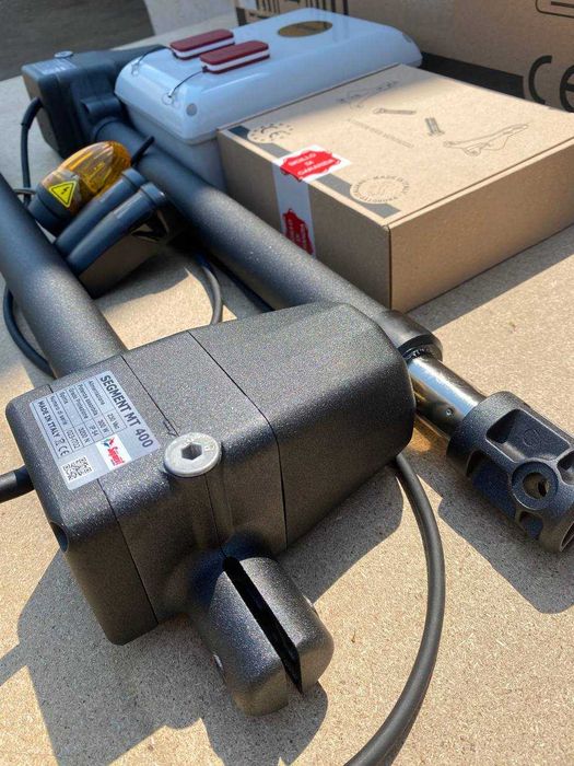 Система для распашных ворот, Автоматика, Распашные ворота с приводами