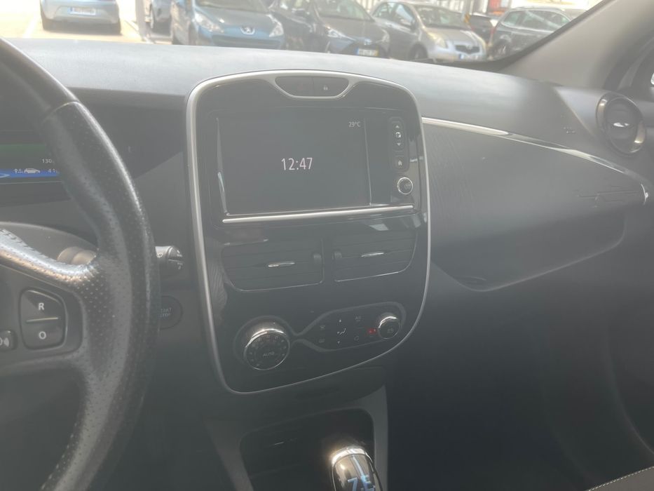 Renault Zoe ZE40 40kWh | Bateria Própria | GPS | Câmara | 2017