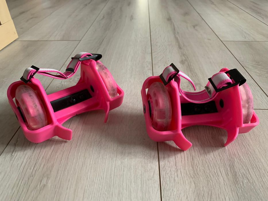 Wrotki, kółka regulowane na buty