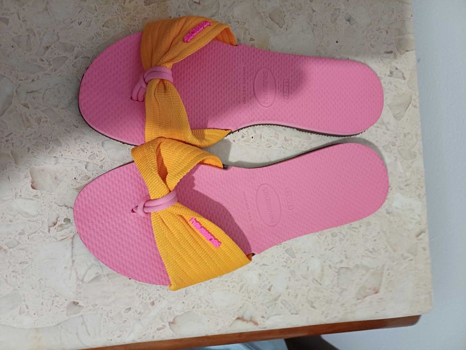 Chinelos havaianas