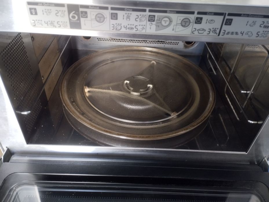 Мікрохвильова Піч з Духовкою 2в1. Вірпул