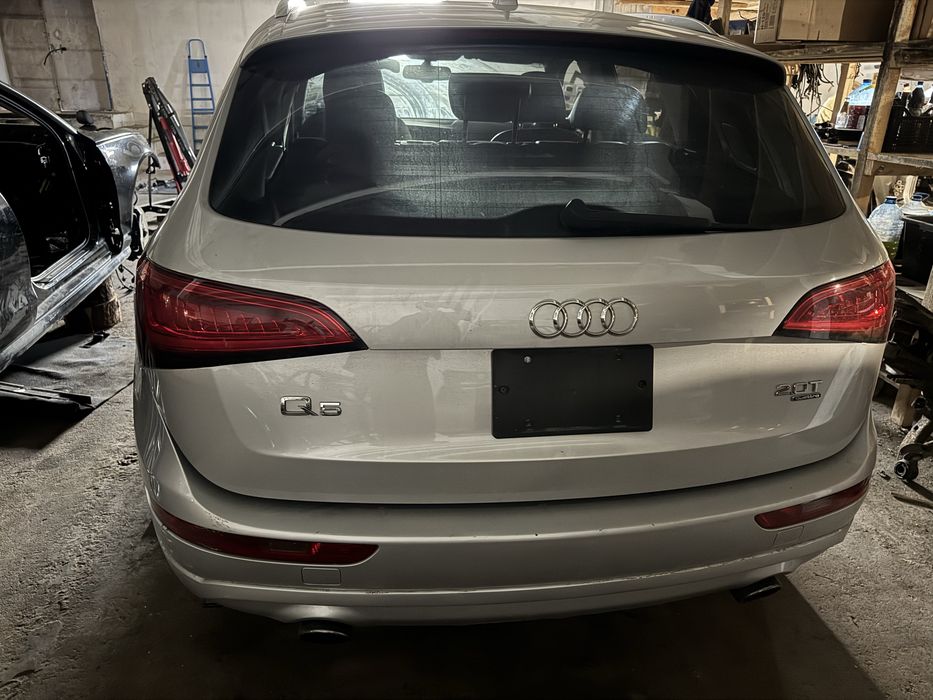 Кришка багажника Q5 8r, ляда Ауді Ку5, ляда кришка Q5