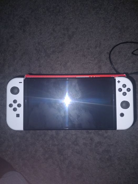 Nintendo switch oled branca completa com caixa e capa nova (opcional)