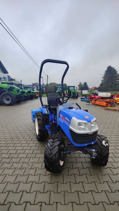 Ciągnik ISEKI TM 3187