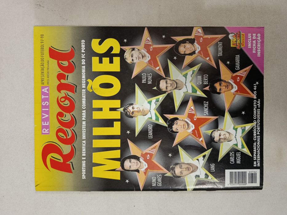 8  REVISTAS  Colecionáveis  ( 3 )