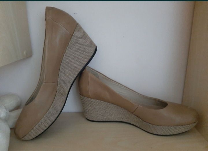 Балеткі фірми  Clarks