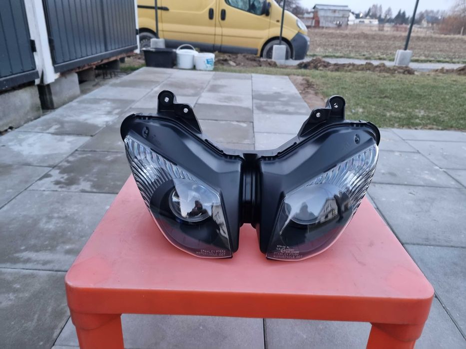 Lampa przód reflektor Kawasaki ZX6R ZX 6 R ZX10R ZX 10 R OEM
