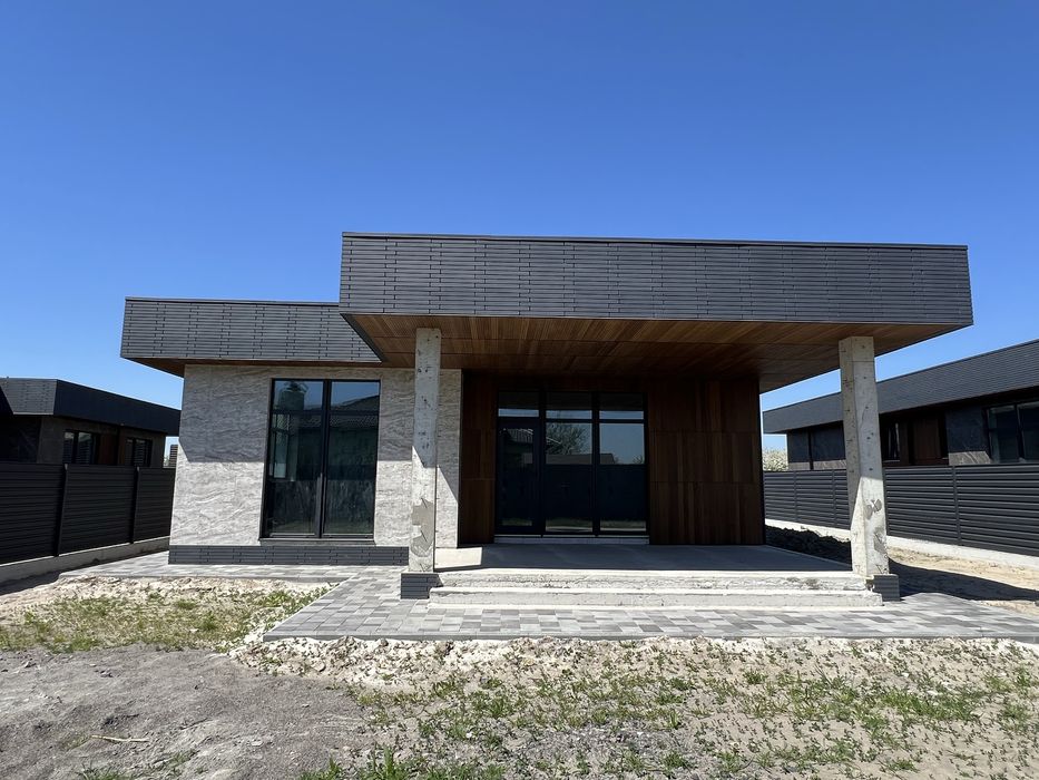 Шикарний будинок з мінімальним оформленням, 130м2 , 6 соток - View 2