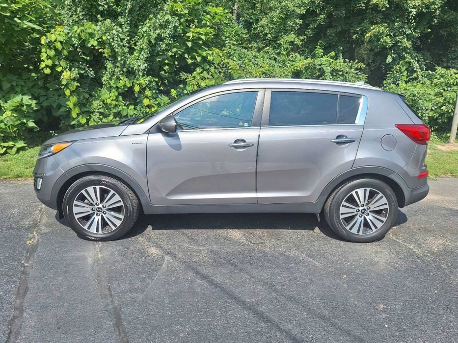 Kia Sportage EX      2015
