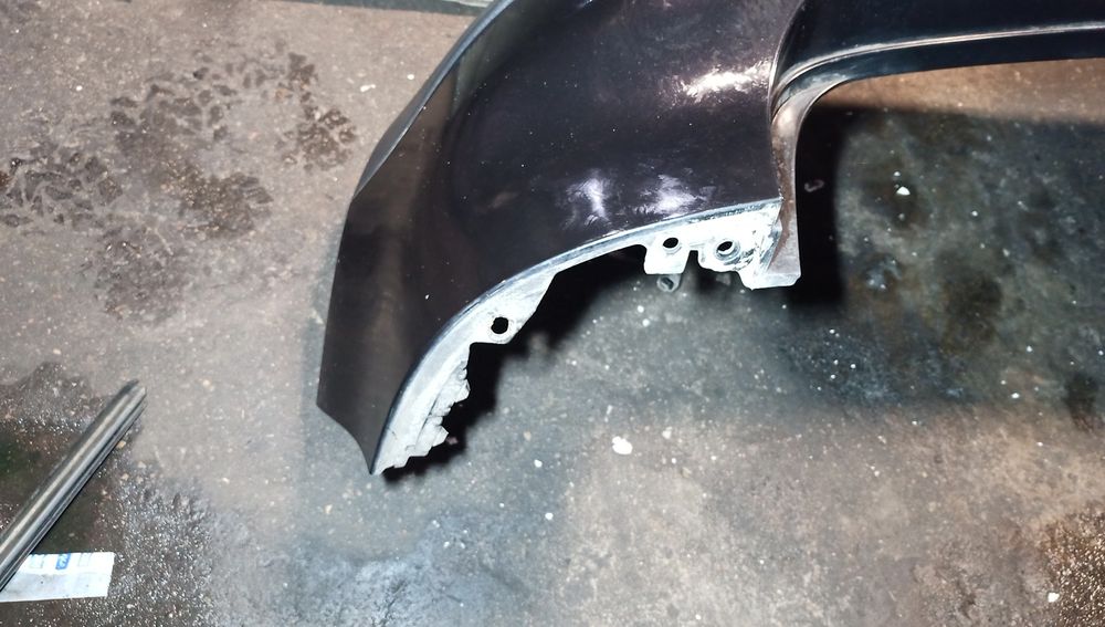 Volkswagen Golf 5 HB zderzak tylny