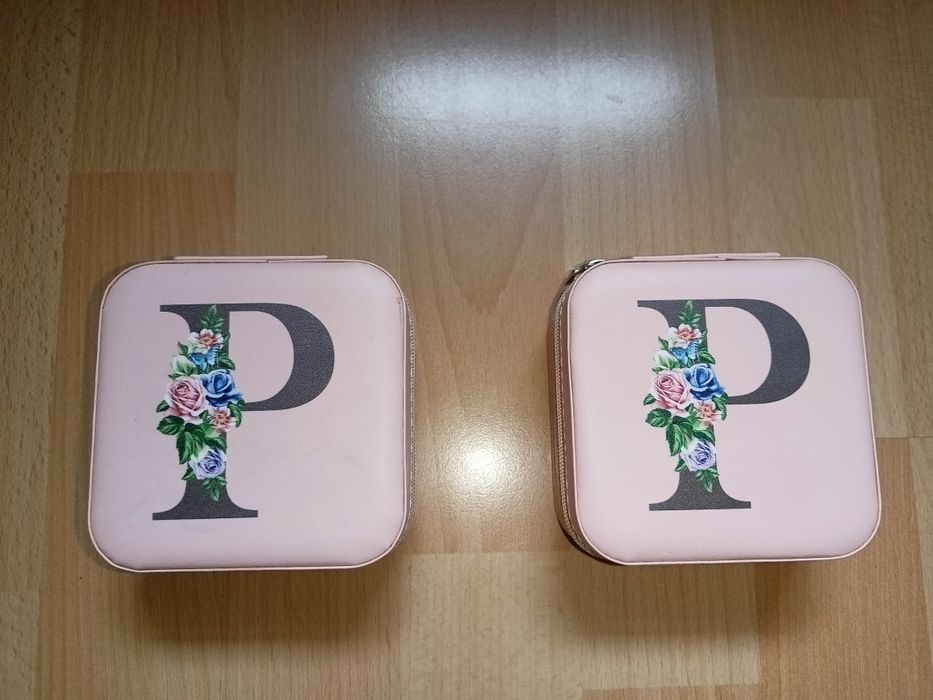 Szkatułki na biżuterię 10 cm x 10 cm