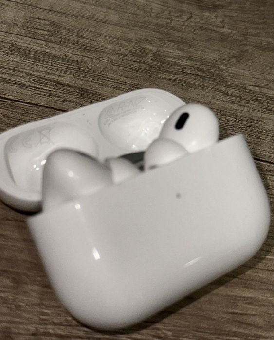 Sprzwdam AirPods Pro 2 (USB-C)