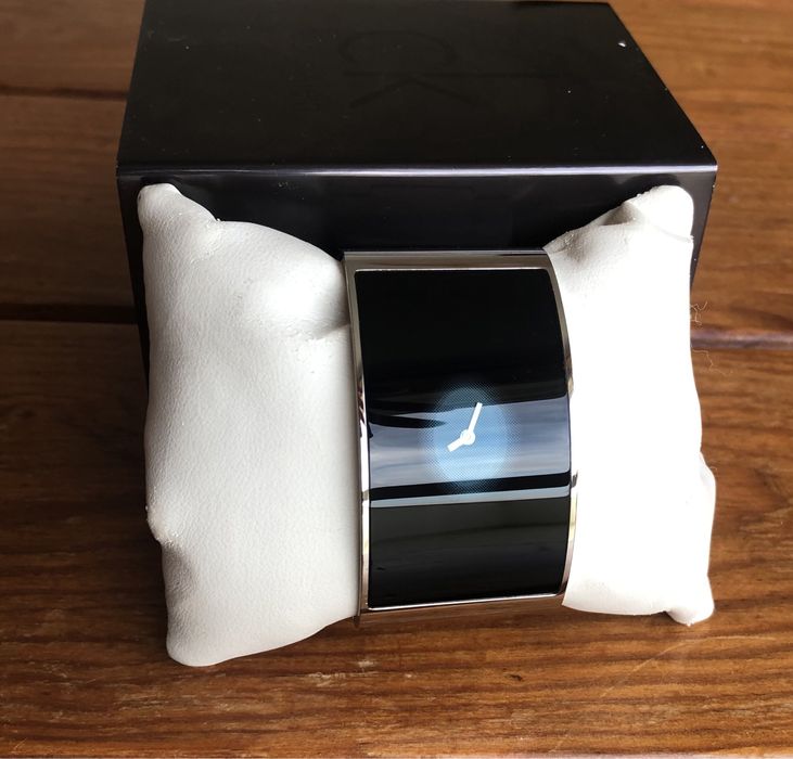 Elegante relogio Calvin Klein