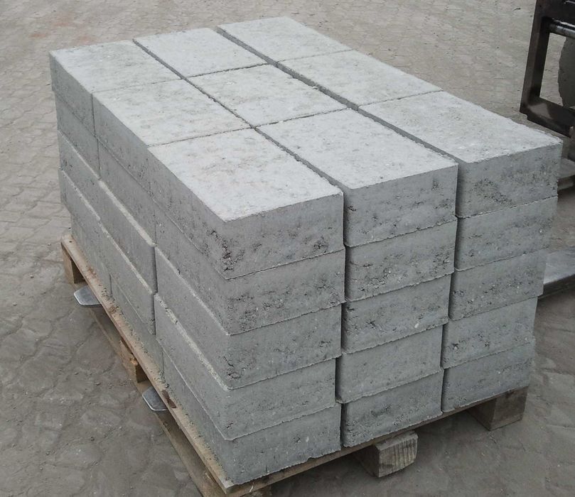 Kostka fundamentowa, kostka betonowa 39x24x12 cm