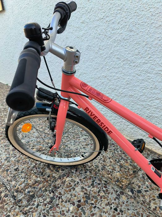 Bicicleta de criança como nova