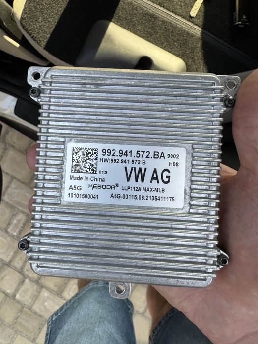 Блок управління фари Porsche Taycan 992941572BA