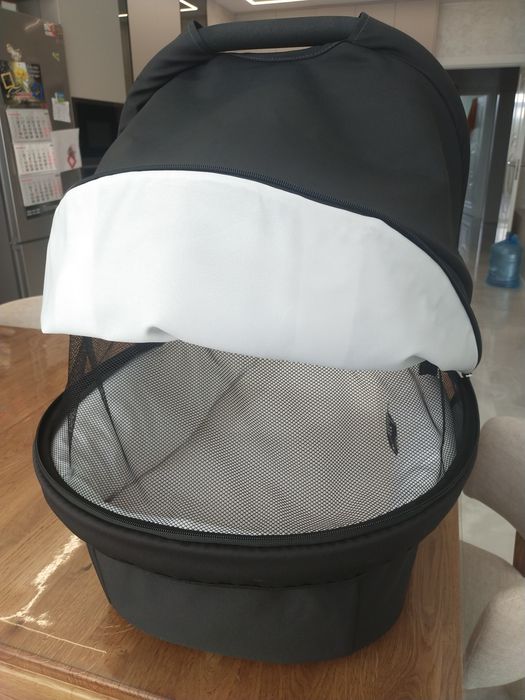Продам люльку Britax Romer + адаптери ( підходить до b-agile)