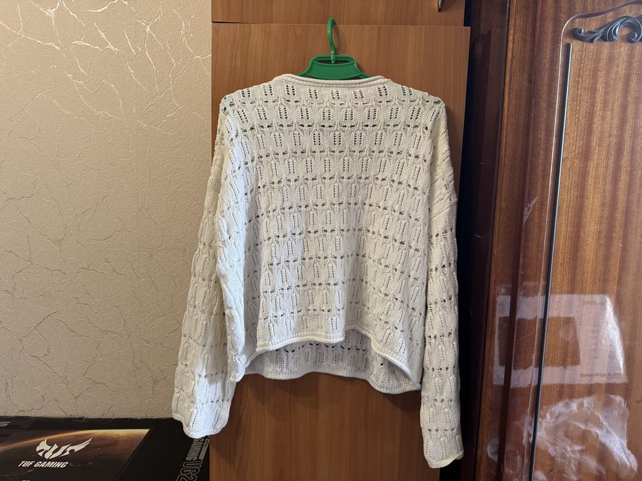 Продам підлітковий светр Reserved