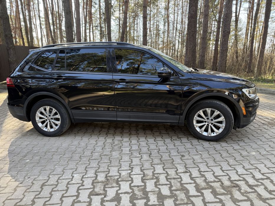 Volkswagen Tiguan 2018, 2.0 бензин