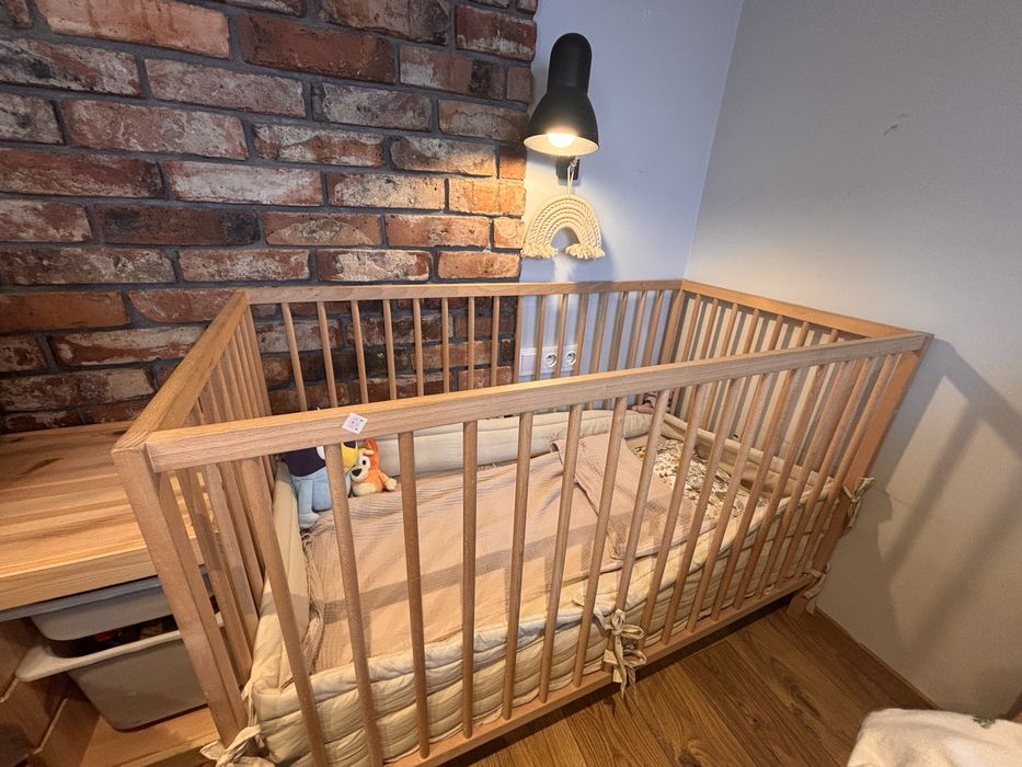 Łóżeczko drewaniane Ikea