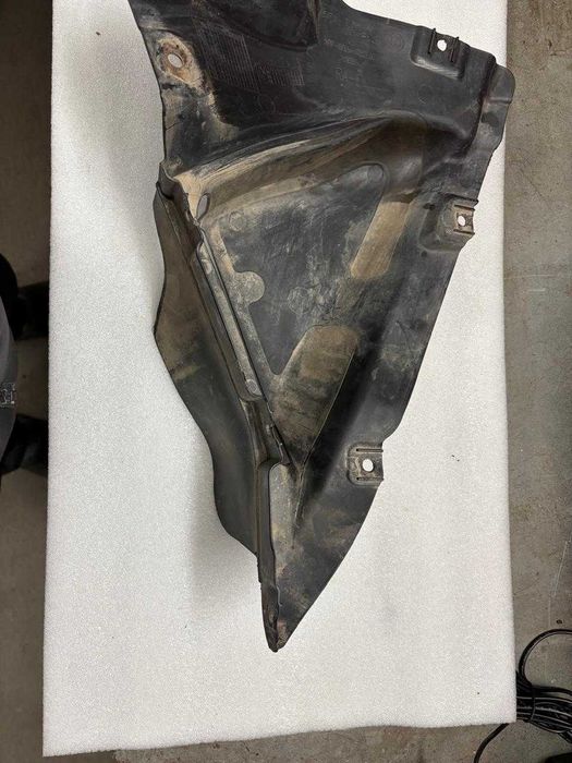 Локер, защита бампера переднього права bmw х6 F16 m-paket