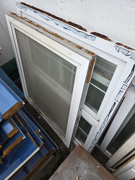 Okna z demontażu.