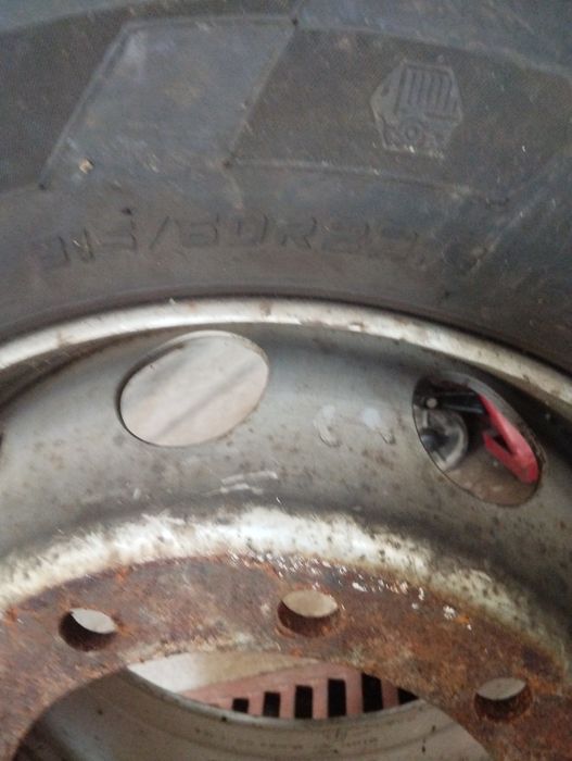 Pneus camião usados