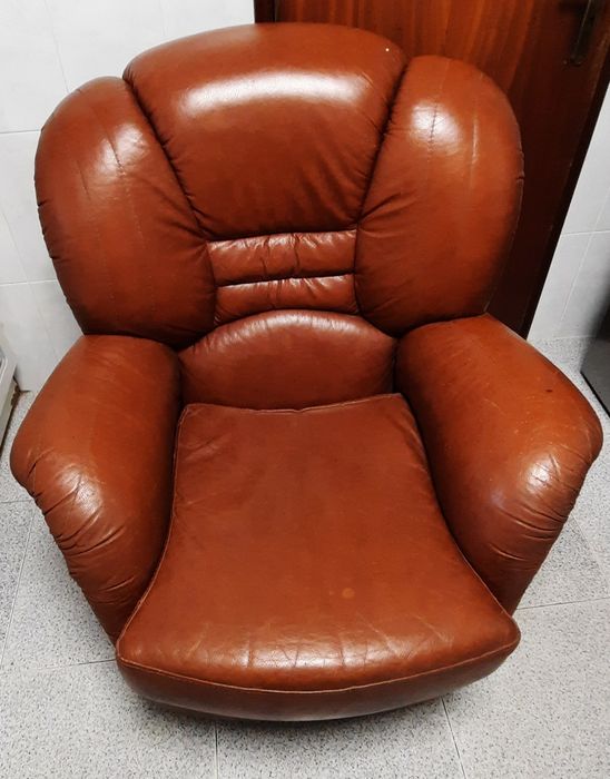 Cadeirão / sofá castanho