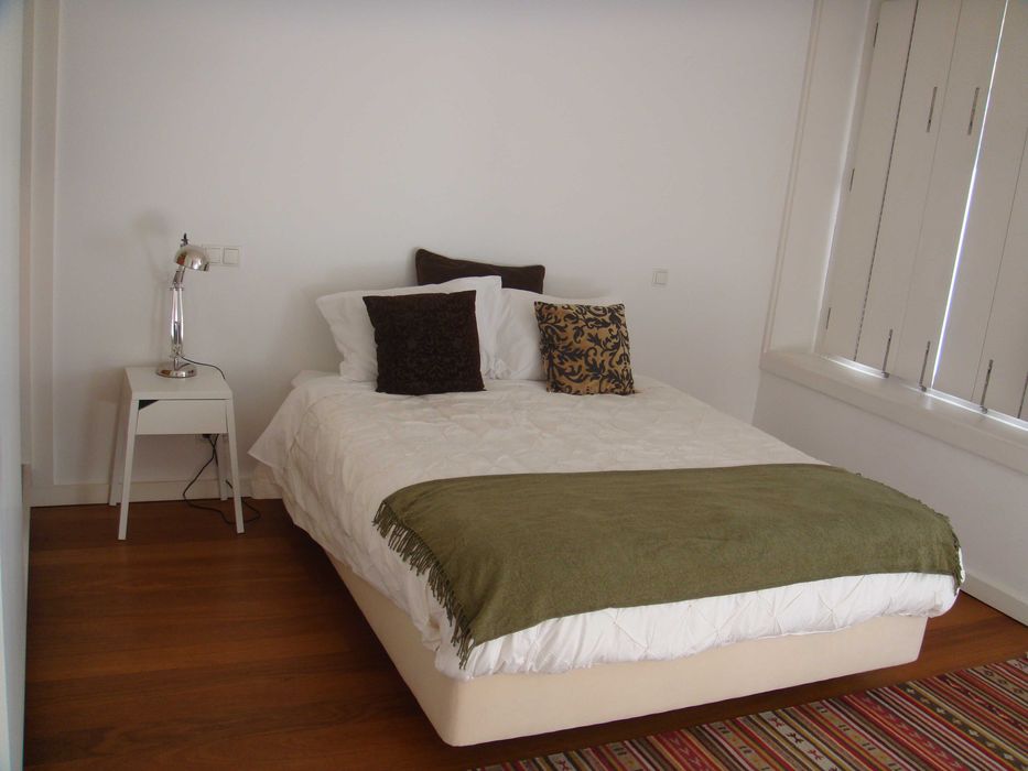 cama: sommier + colchão Molaflex 200x160cm - como novo -50% sobre pvp