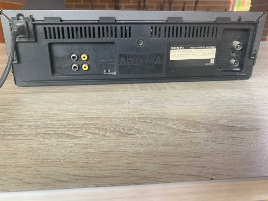 Відеомагнітофон Sony