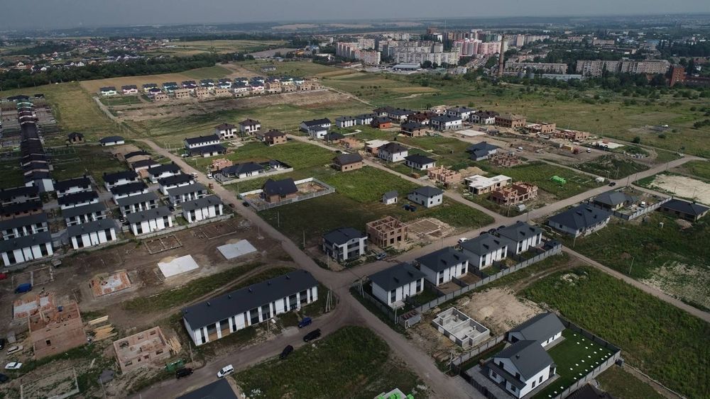 ;) Продаж земельної ділянки | Ювілейний район