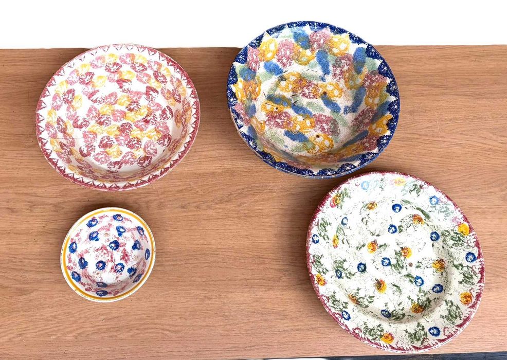 Loiça antiga "esponjosa" para coloeção ou decoração