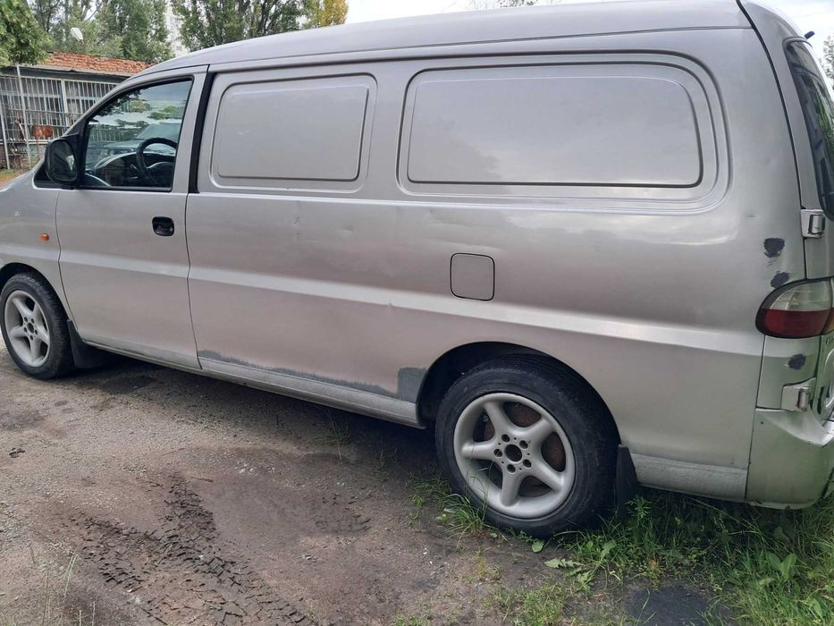 Hyundai H1 2006 рік газ/бензин