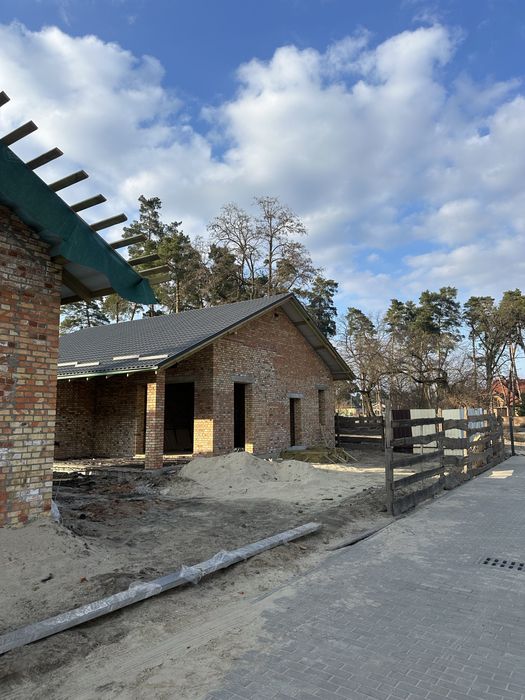 Пропонуємо до продажу  Побудований Будинок в Соснівці зі Своєю Терасою