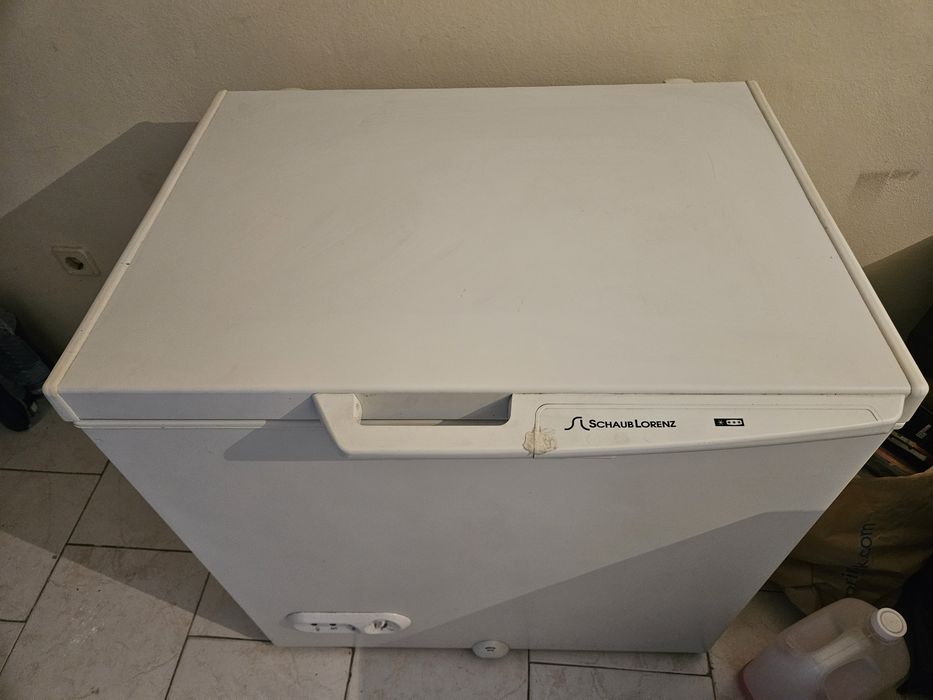 Vendo arca congeladora em.bom estado.