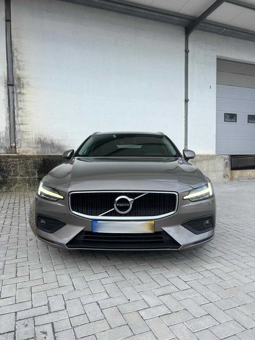 VOLVO V60 2.0 D3 Momentum